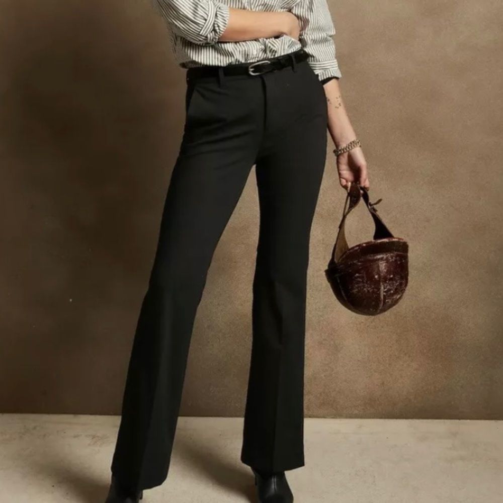 BANANA REPUBLIC Factory High-Rise Bootcut Pant, Black, Size 10 NWT Retail $80